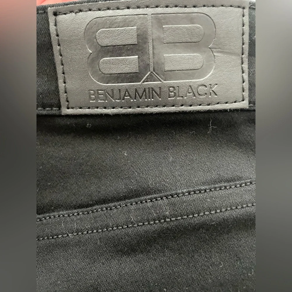 NWOT Benjamin Black Sleek Black Men’s Skinny Jeans 30x32